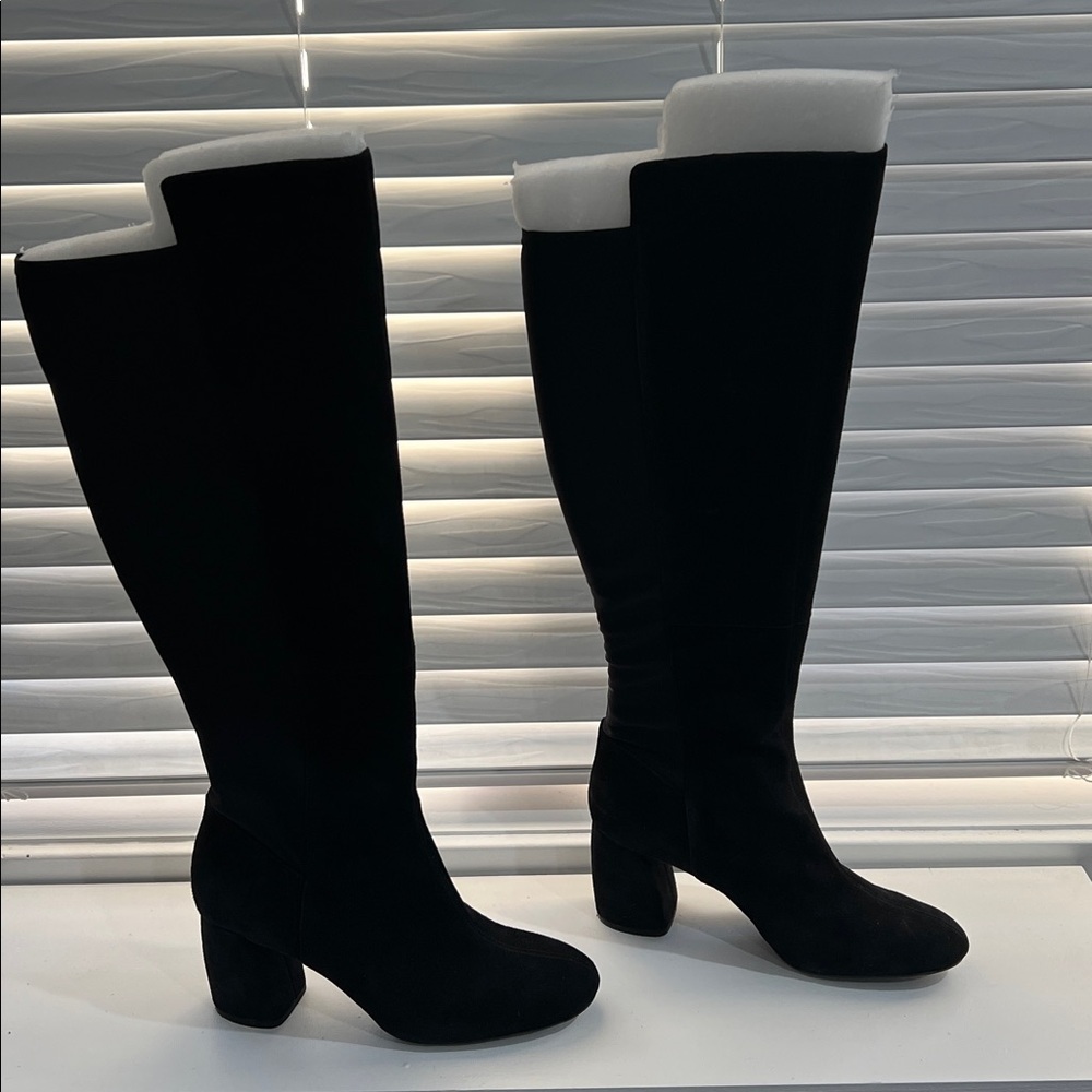 Black Knee-High Boots  with elastic back